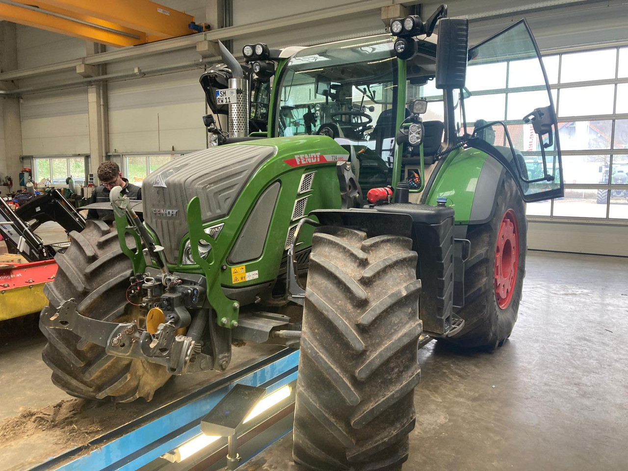 Fendt 724 Vario Gen6 Profi Setting2 - Трактор: слика 1 Fendt 724 Vario Gen6 Profi Setting2 - Трактор: слика 1