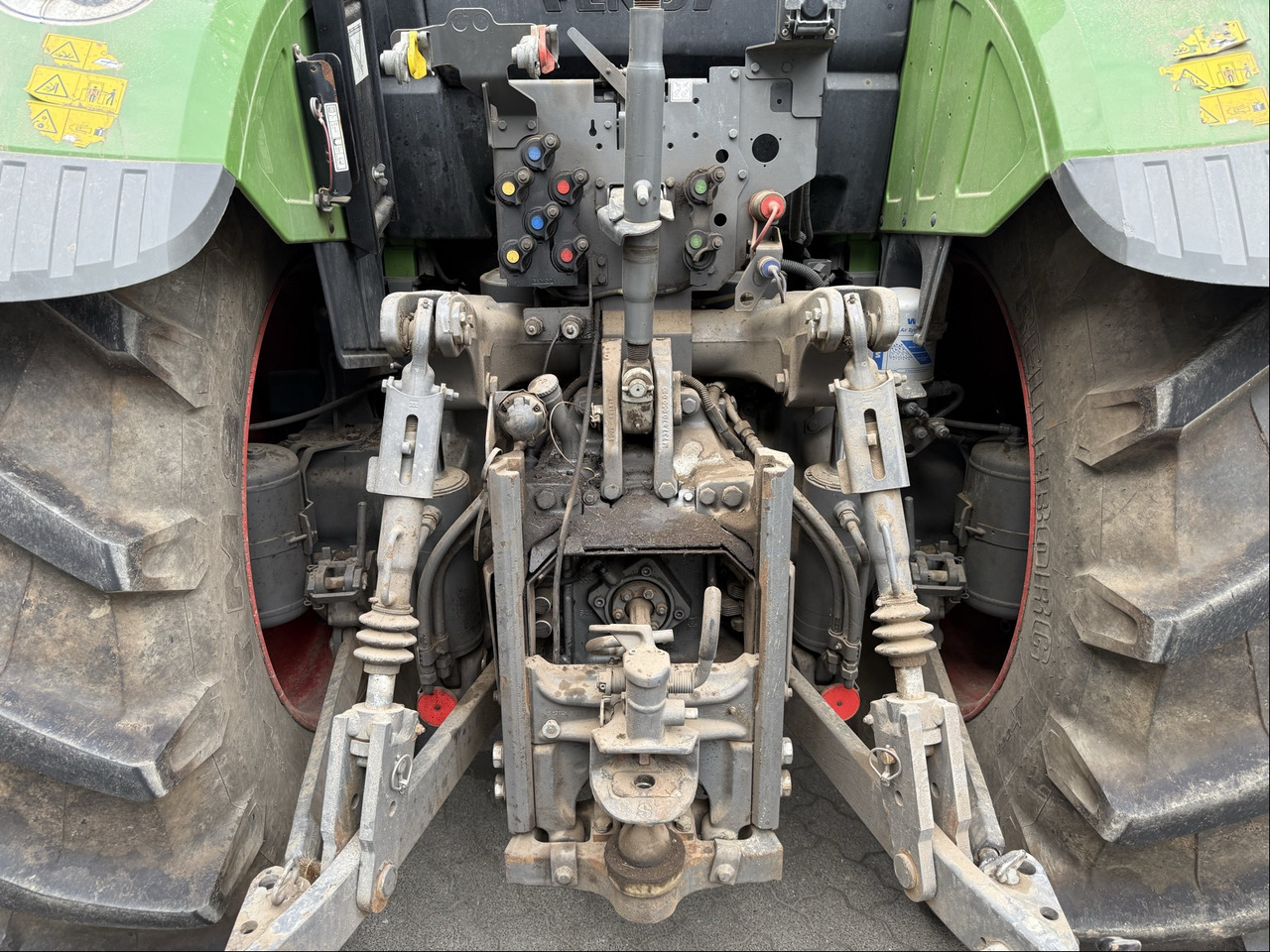 Fendt 724 Vario S4 - Трактор: слика 3 Fendt 724 Vario S4 - Трактор: слика 3