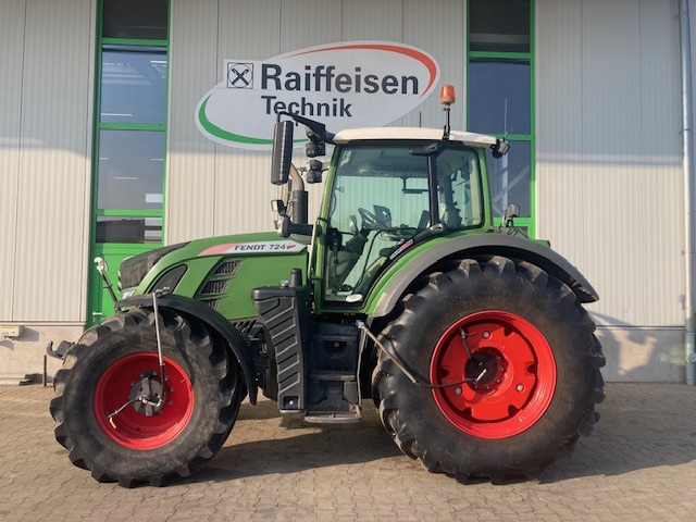Fendt 724 Vario S4 Profi - Трактор: слика 1 Fendt 724 Vario S4 Profi - Трактор: слика 1