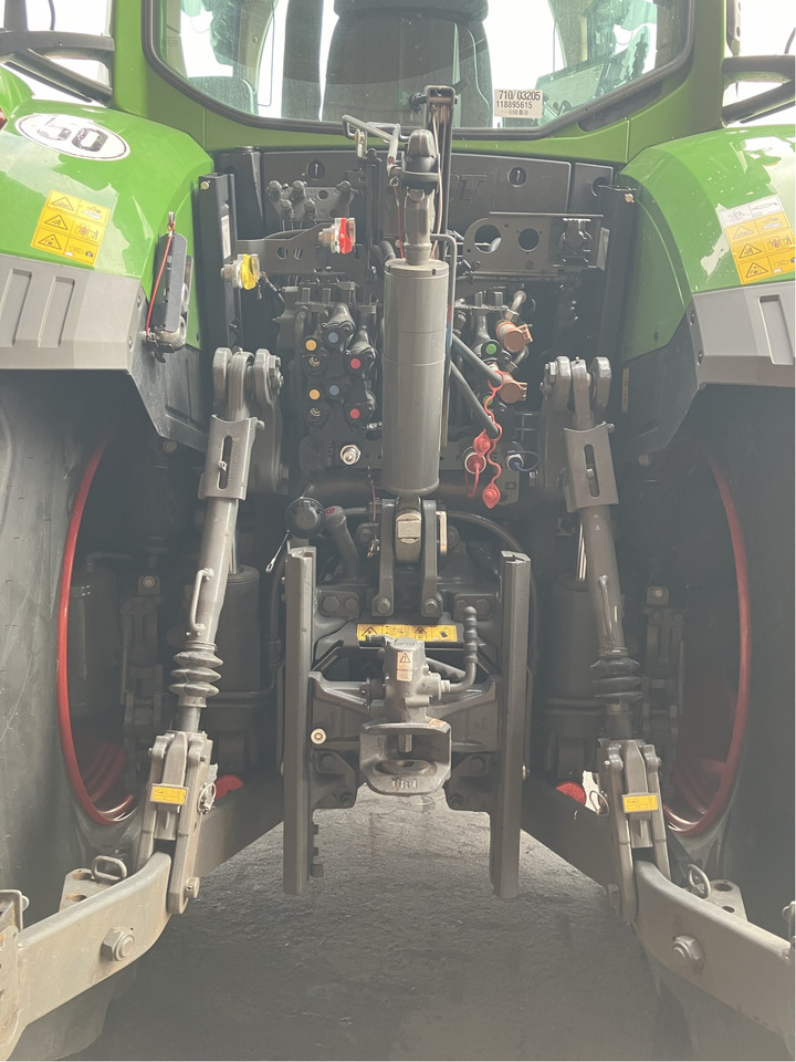 Fendt 728 Vario Gen7 - Трактор: слика 3 Fendt 728 Vario Gen7 - Трактор: слика 3