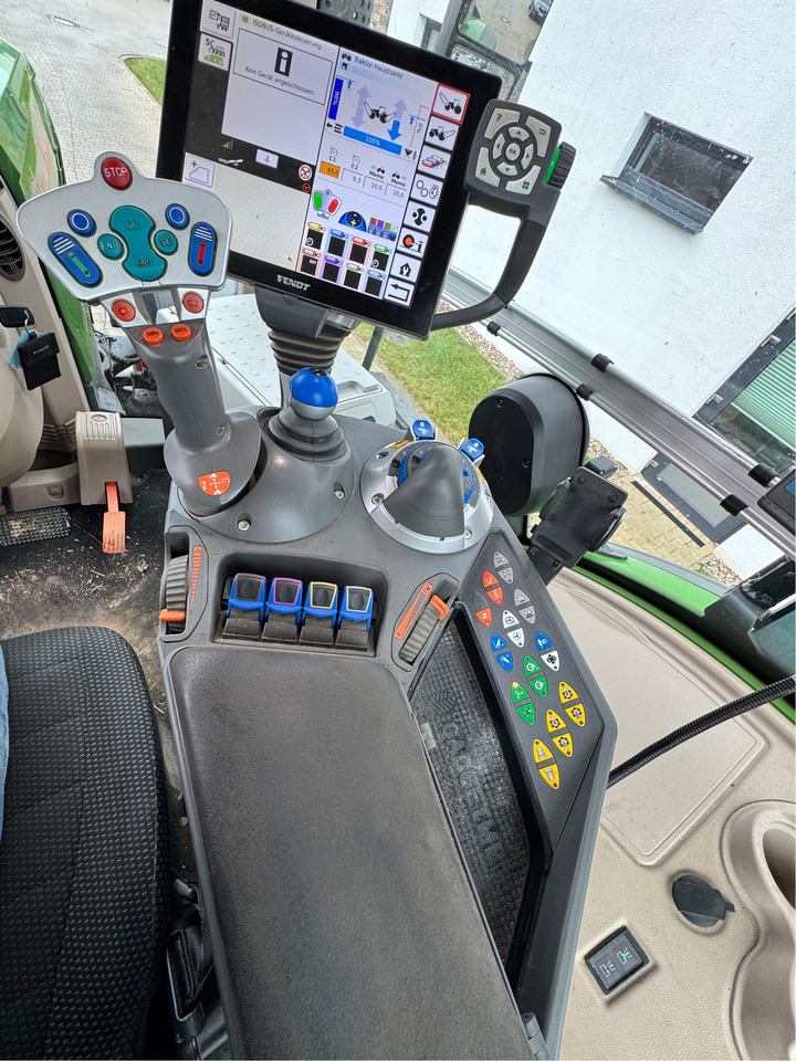 Fendt 933 Vario Gen6 Profi Plus - Трактор: слика 2 Fendt 933 Vario Gen6 Profi Plus - Трактор: слика 2
