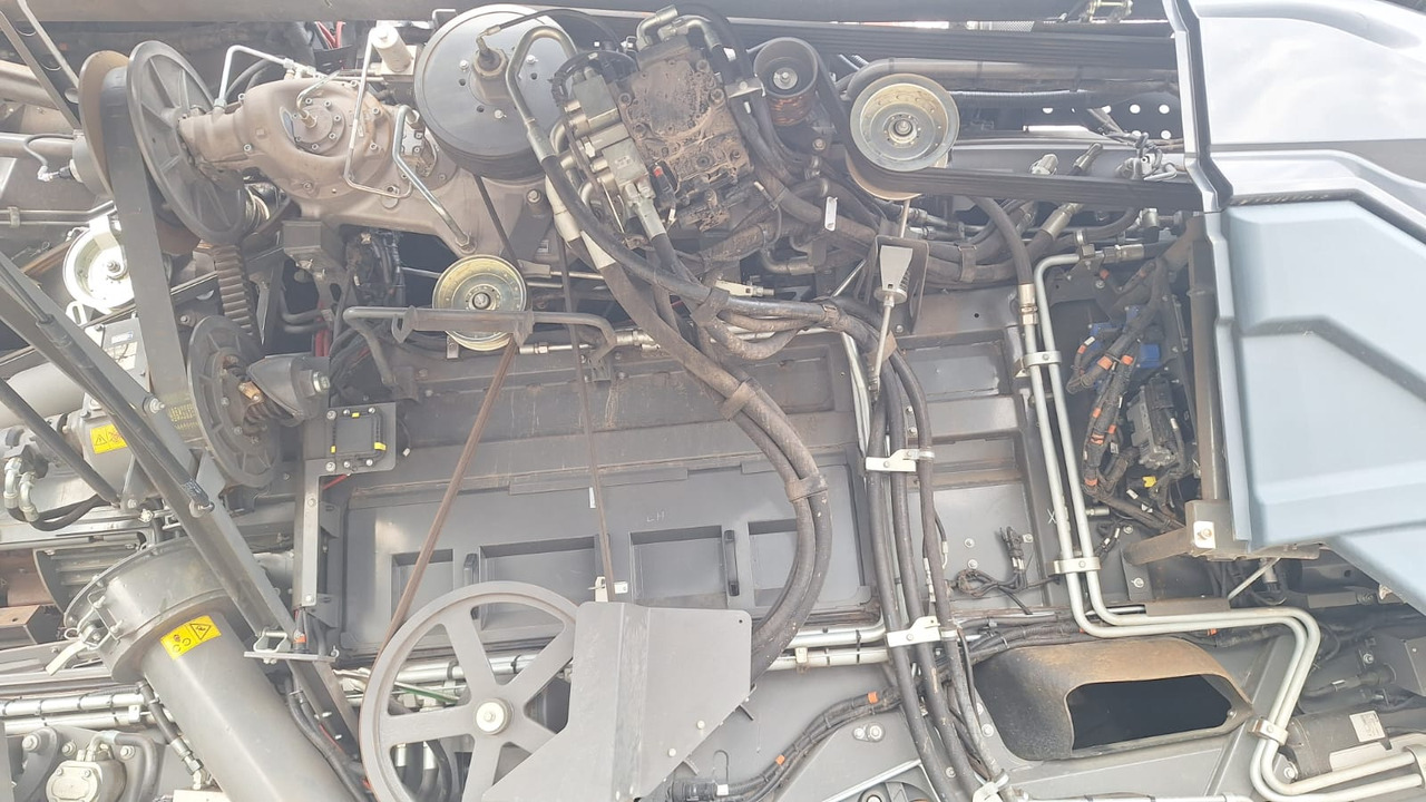 Fendt IDEAL 10T - Комбајн: слика 4 Fendt IDEAL 10T - Комбајн: слика 4