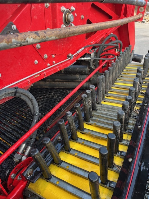 Grimme Kartoffelroder EVO 290 - Машина за жнеење: слика 4 Grimme Kartoffelroder EVO 290 - Машина за жнеење: слика 4