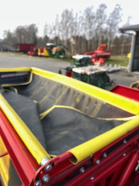 Grimme Kartoffelroder EVO 290 - Машина за жнеење: слика 2 Grimme Kartoffelroder EVO 290 - Машина за жнеење: слика 2