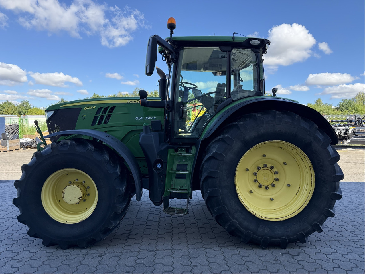 John Deere 6215R - Трактор: слика 3 John Deere 6215R - Трактор: слика 3