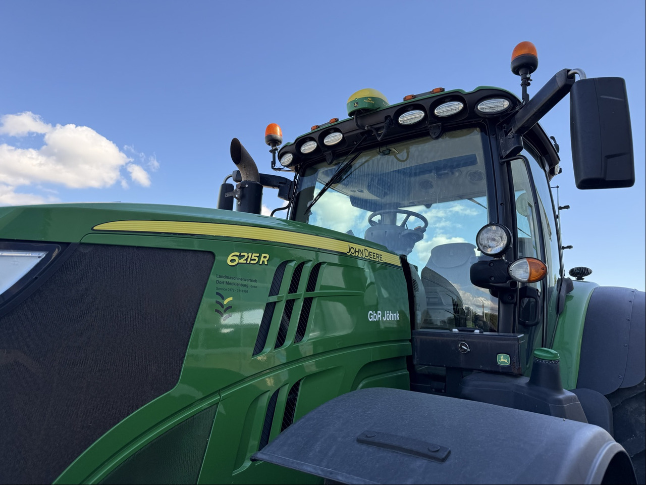 John Deere 6215R - Трактор: слика 2 John Deere 6215R - Трактор: слика 2