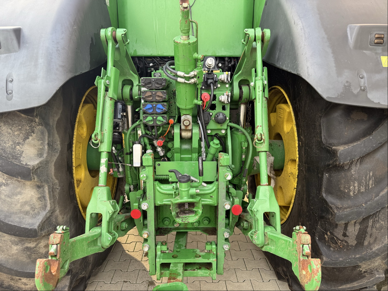John Deere 7310R AutoPower - Трактор: слика 3 John Deere 7310R AutoPower - Трактор: слика 3