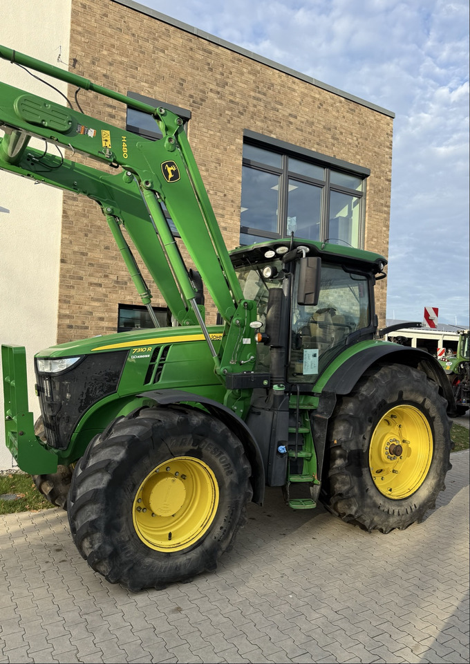John Deere 7310R AutoPower - Трактор: слика 1 John Deere 7310R AutoPower - Трактор: слика 1