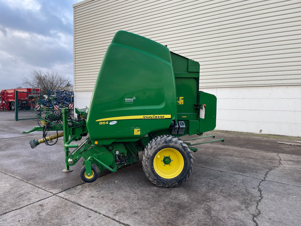 John Deere 864 Rundballenpresse - Превртувачка опрема: слика 1 John Deere 864 Rundballenpresse - Превртувачка опрема: слика 1