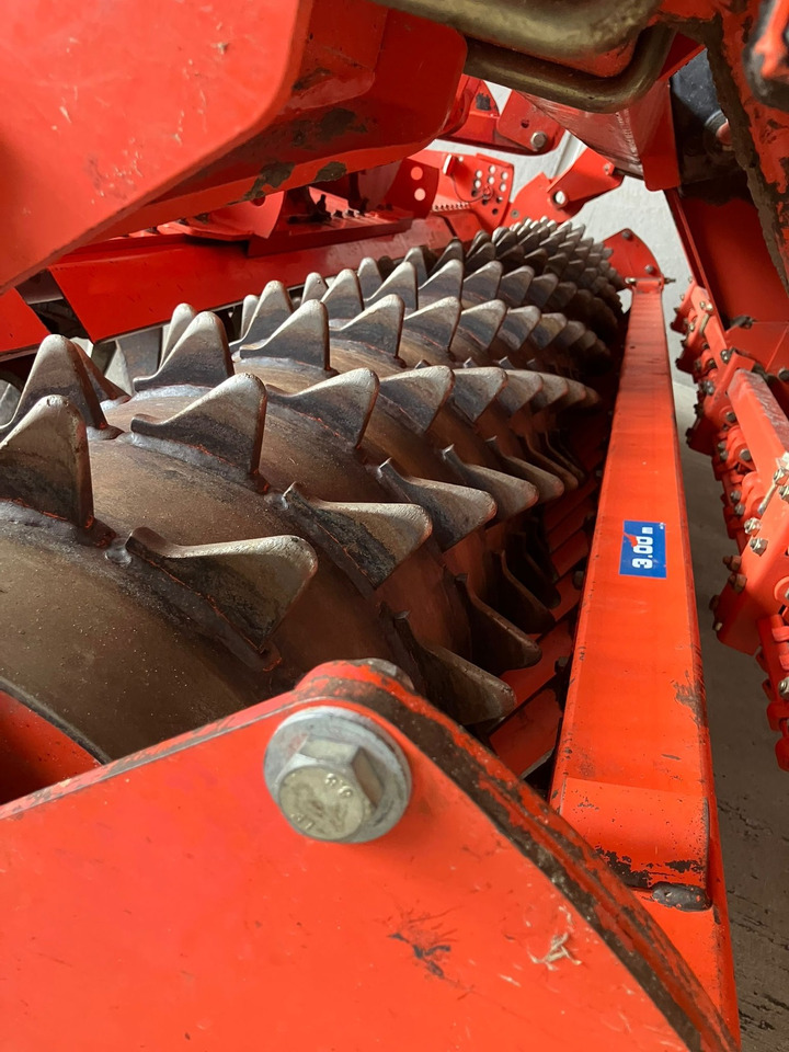 Kuhn Drillmaschinen - Семенска дупчалка: слика 3 Kuhn Drillmaschinen - Семенска дупчалка: слика 3