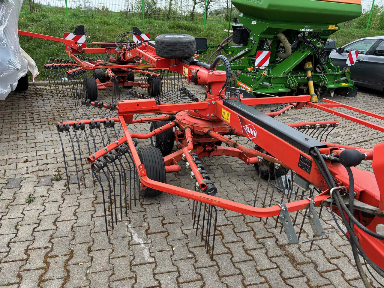 Kuhn Schwader 6632 - Превртувач и гребло: слика 4 Kuhn Schwader 6632 - Превртувач и гребло: слика 4