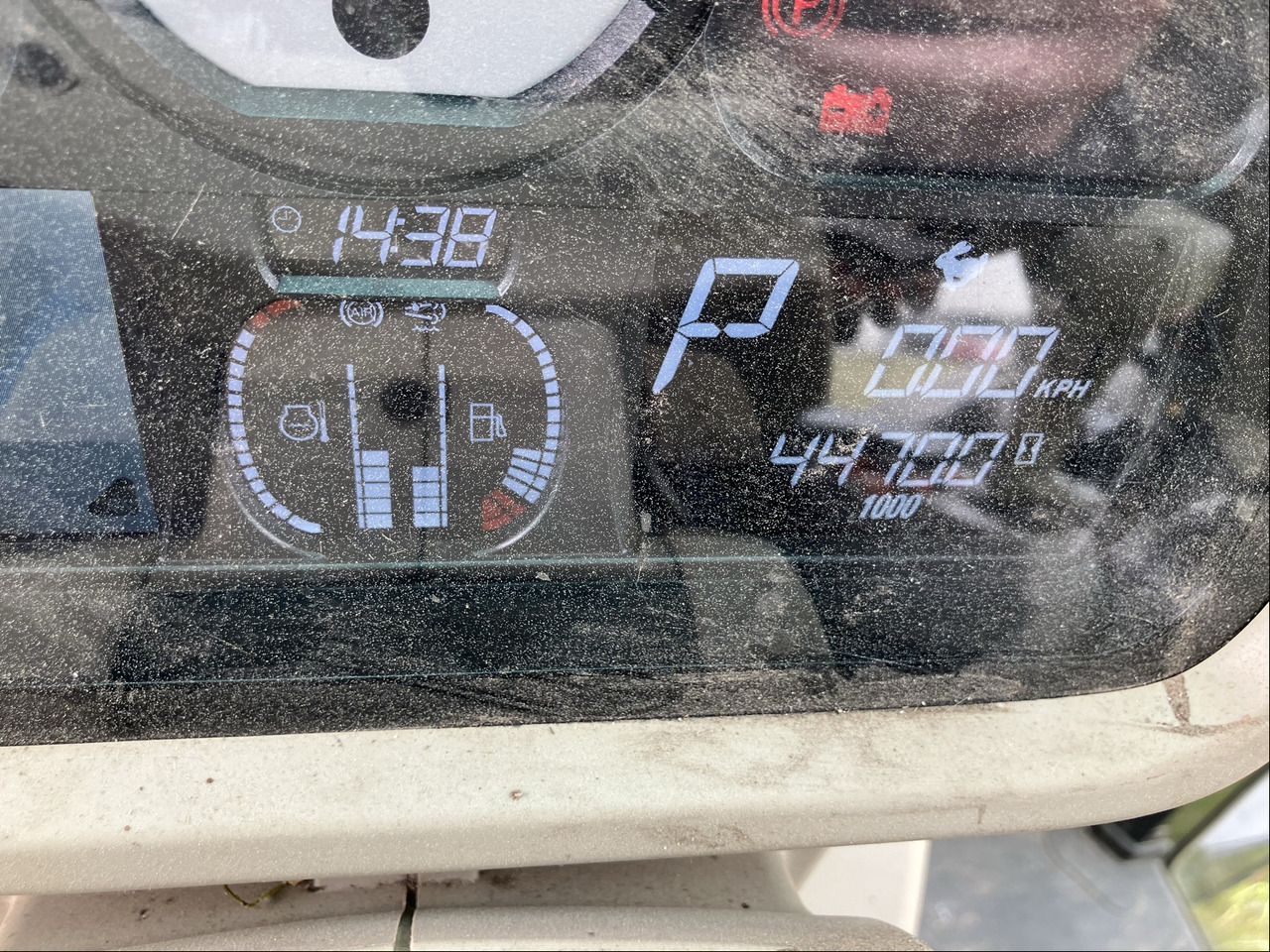 Massey Ferguson 6716 S Dyna 6 - Трактор: слика 2 Massey Ferguson 6716 S Dyna 6 - Трактор: слика 2