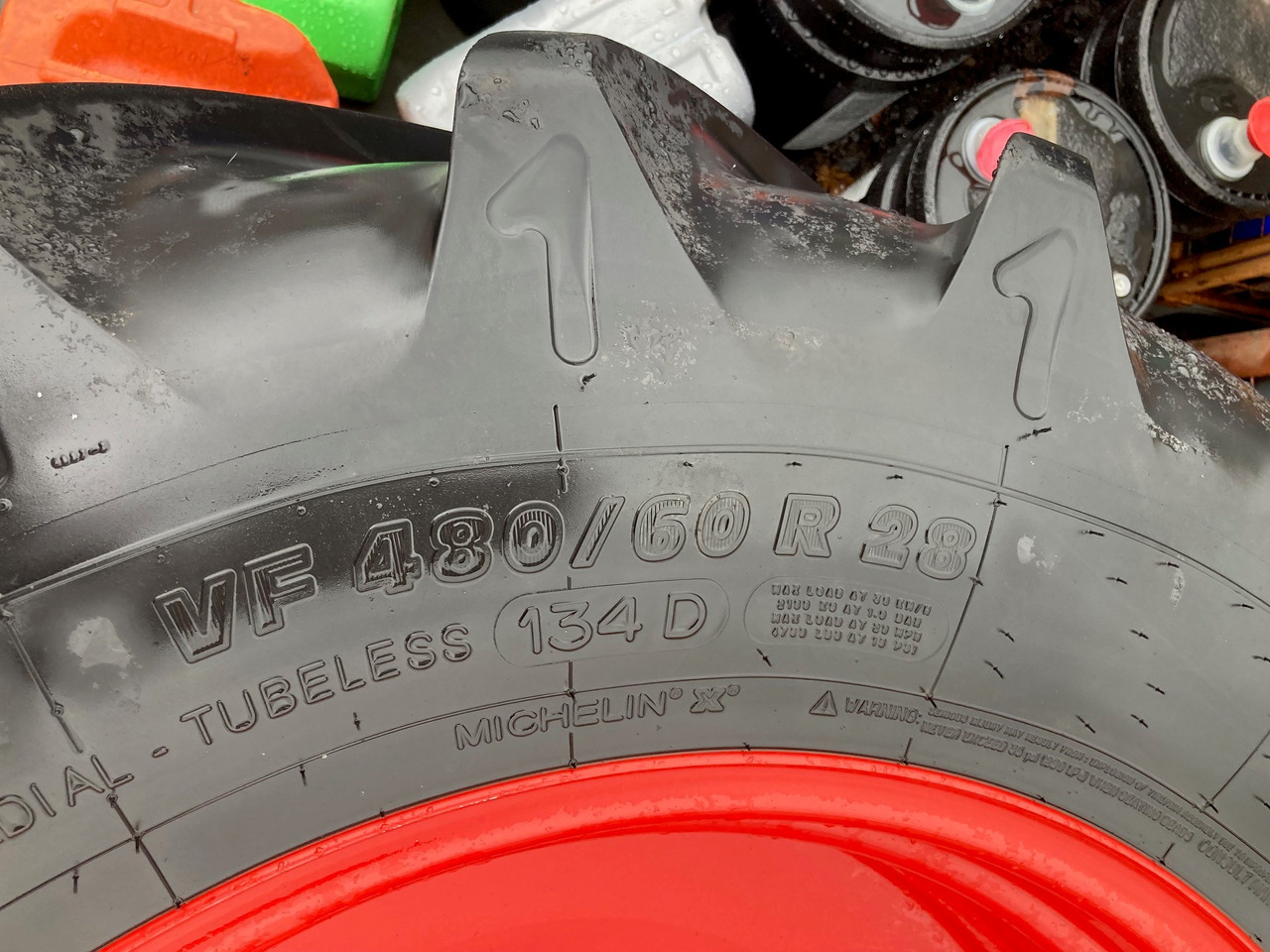 Michelin 480/60R28 - Гуми и бандажи: слика 3 Michelin 480/60R28 - Гуми и бандажи: слика 3