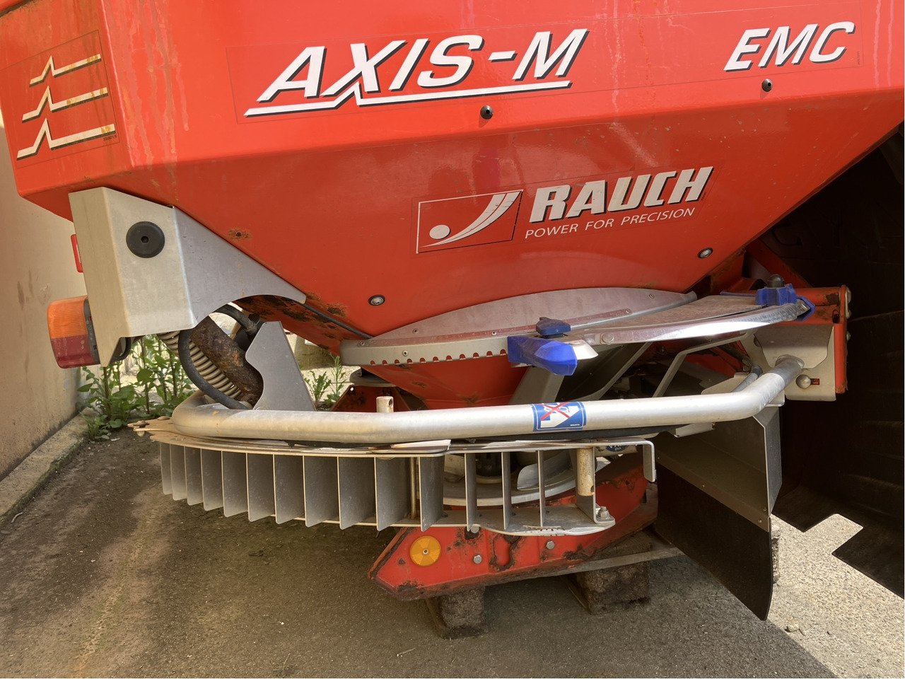 Rauch Axera Serie EMC 30.1 - Распрскувач на вештачко ѓубриво: слика 3 Rauch Axera Serie EMC 30.1 - Распрскувач на вештачко ѓубриво: слика 3