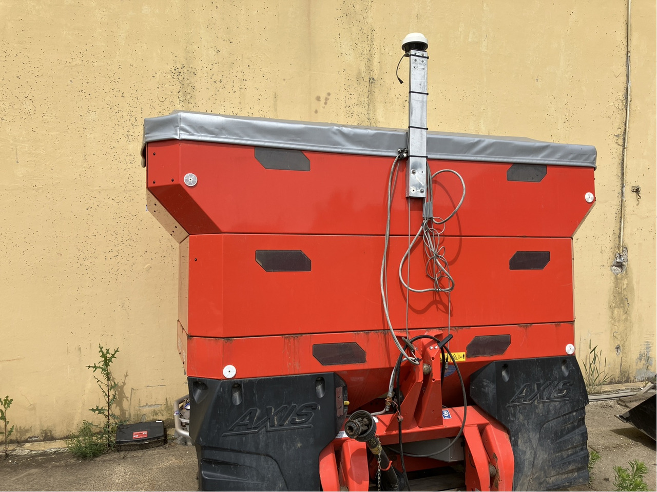 Rauch Axera Serie EMC 30.1 - Распрскувач на вештачко ѓубриво: слика 1 Rauch Axera Serie EMC 30.1 - Распрскувач на вештачко ѓубриво: слика 1
