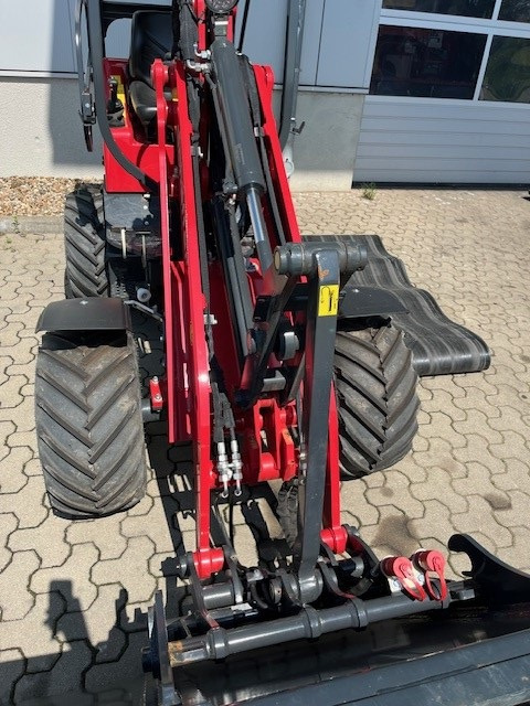 Schäffer Typ 2028-2 - Натоварувач на тркала: слика 2 Schäffer Typ 2028-2 - Натоварувач на тркала: слика 2