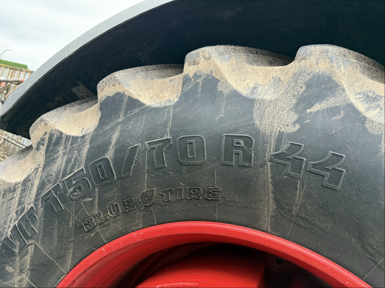 Trelleborg VF650/60 R38 VF750/70 R44 TM1060 - Гуми и бандажи: слика 2 Trelleborg VF650/60 R38 VF750/70 R44 TM1060 - Гуми и бандажи: слика 2