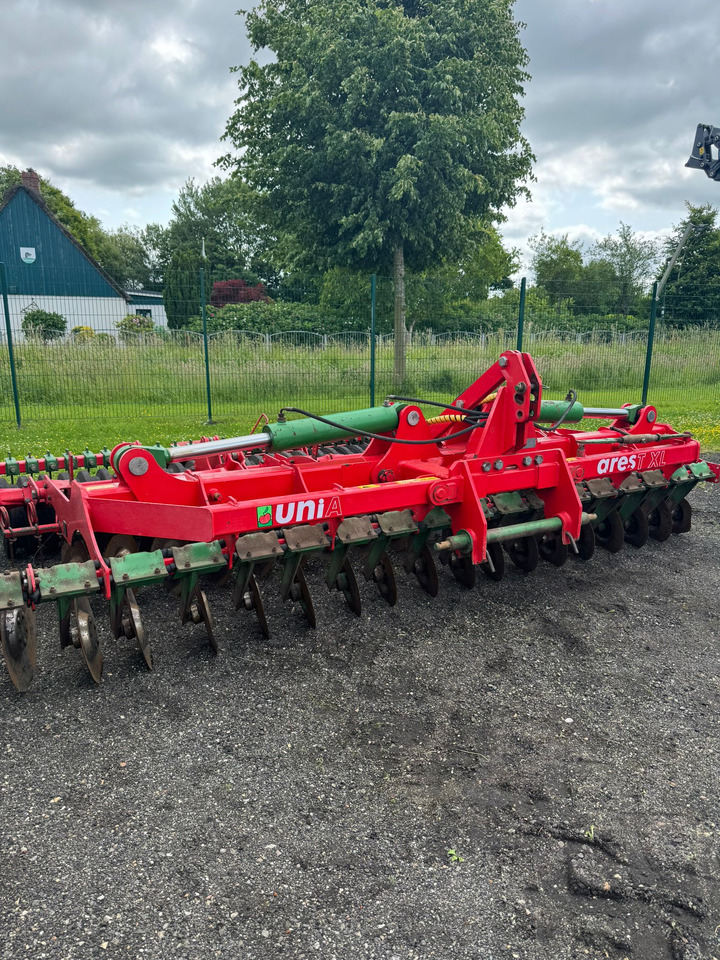 Unia ARES T XL - Ситнач: слика 1 Unia ARES T XL - Ситнач: слика 1