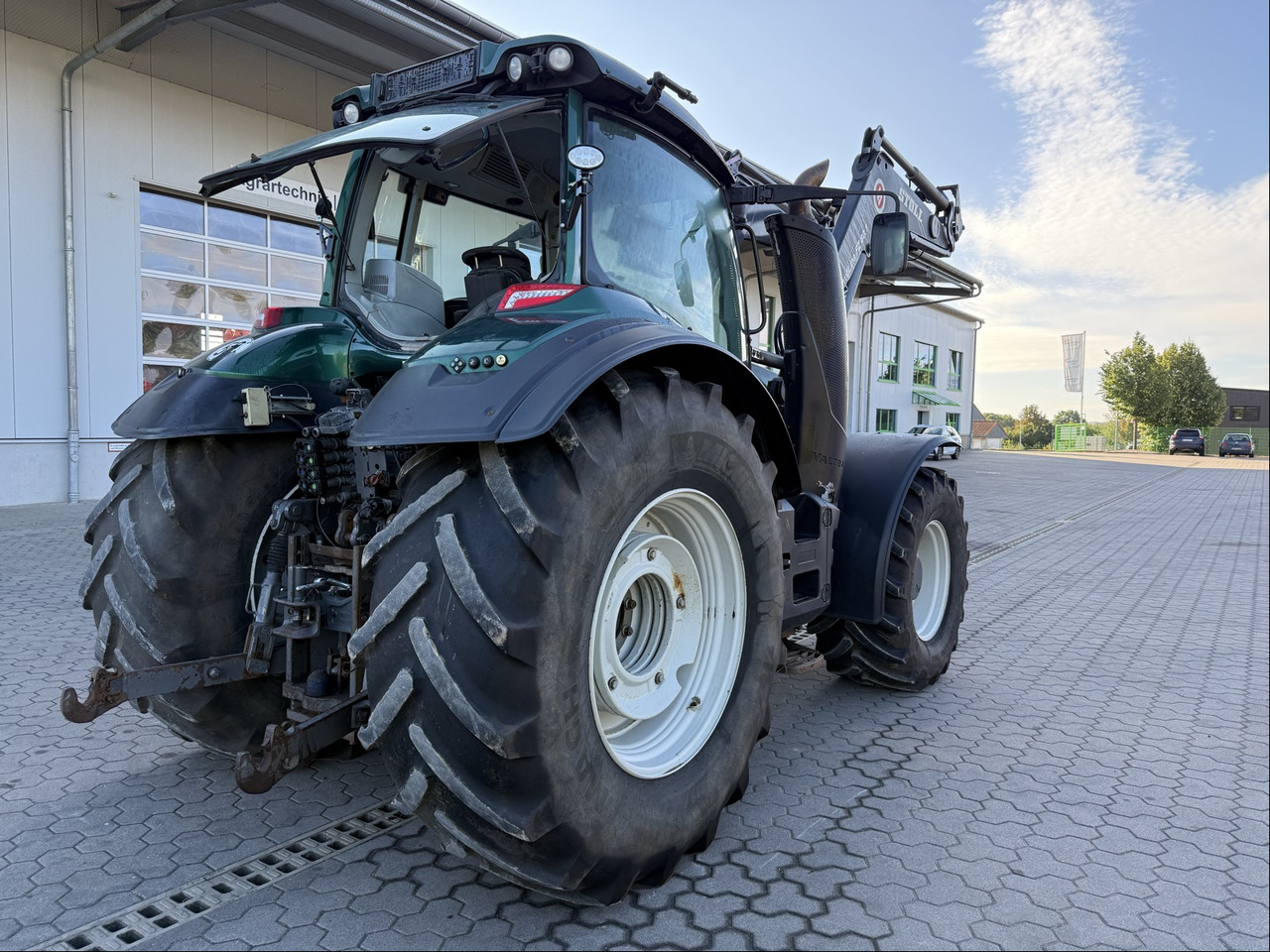 Valtra T194 Versu - Трактор: слика 3 Valtra T194 Versu - Трактор: слика 3