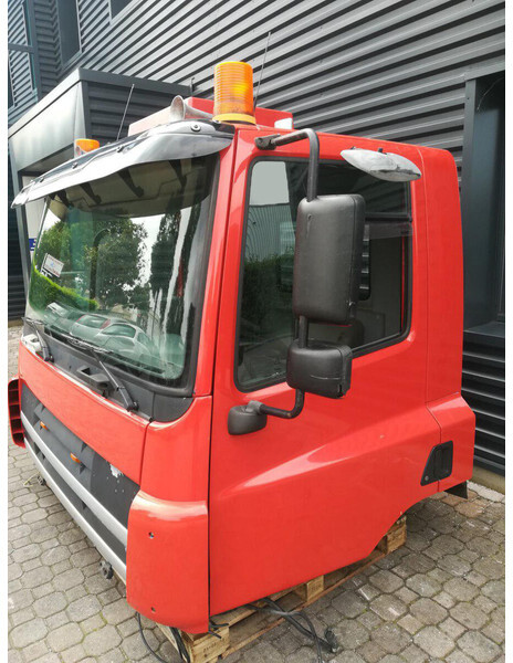 DAF CF EURO 3 - Кабина и ентериер за Камион: слика 1 DAF CF EURO 3 - Кабина и ентериер за Камион: слика 1