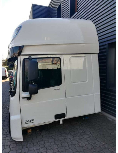 DAF XF 106 Euro 6 - Кабина и ентериер за Камион: слика 3 DAF XF 106 Euro 6 - Кабина и ентериер за Камион: слика 3