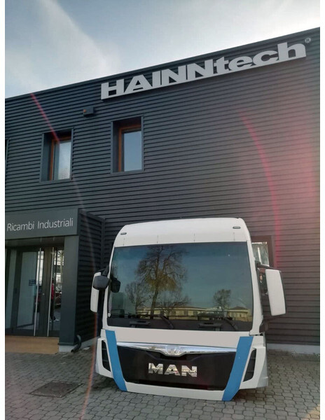 MAN TGX - Кабина и ентериер за Камион: слика 1 MAN TGX - Кабина и ентериер за Камион: слика 1