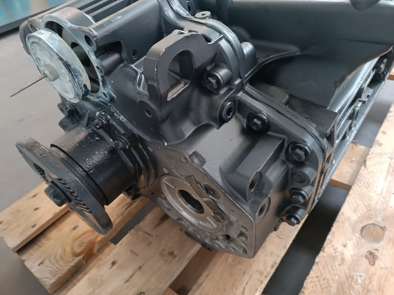 Mercedes-Benz G211-12 - Менувач за Камион: слика 5 Mercedes-Benz G211-12 - Менувач за Камион: слика 5