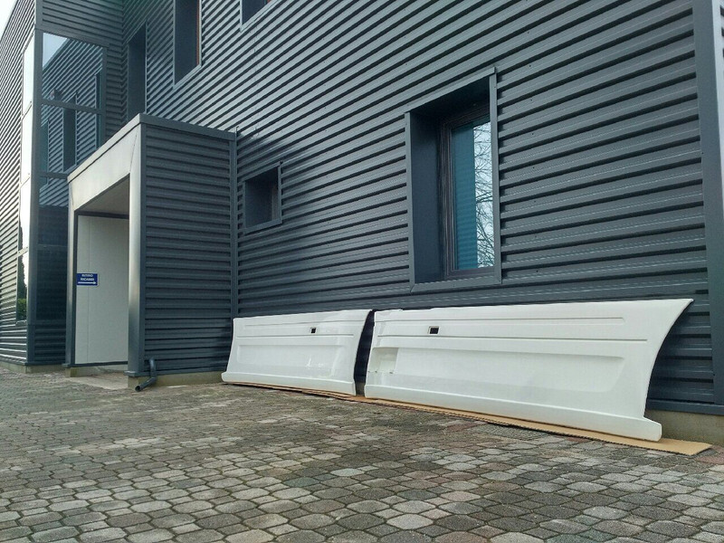 Scania R Serie Sideskirts / Fairings E3 E4 E5 E6 - Аеродинамика/ Спојлер за Камион: слика 1 Scania R Serie Sideskirts / Fairings E3 E4 E5 E6 - Аеродинамика/ Спојлер за Камион: слика 1