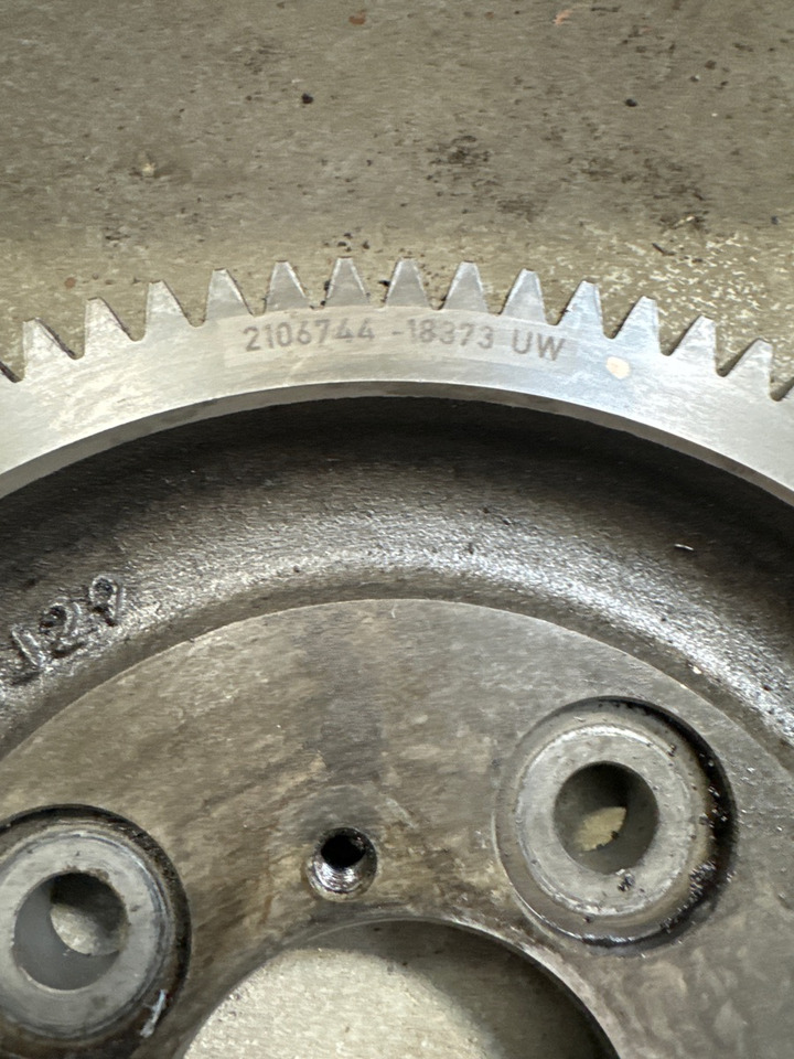 DAF CAMSHAFT GEAR 2106744 - Мотор и делови за Камион: слика 1 DAF CAMSHAFT GEAR 2106744 - Мотор и делови за Камион: слика 1