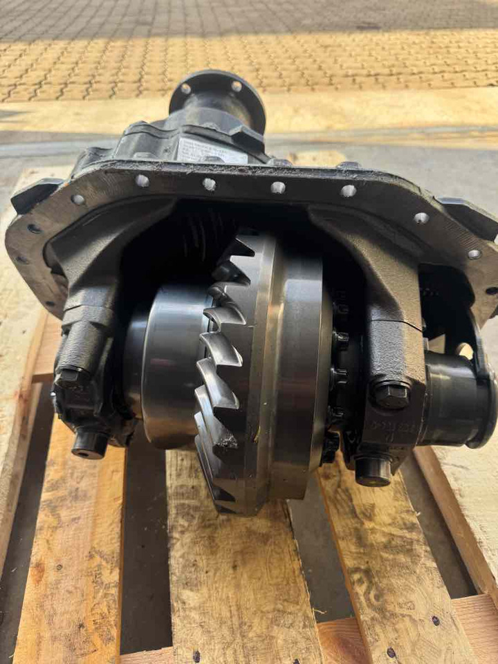 MAN DIFF HP-1352 - 6.824 // 81.35010-6195 - Диференцијален запчаник на брзина за Камион: слика 1 MAN DIFF HP-1352 - 6.824 // 81.35010-6195 - Диференцијален запчаник на брзина за Камион: слика 1