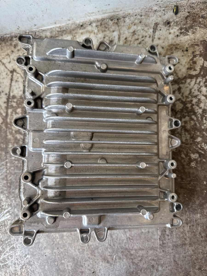 MAN ENGINE ECU 51.25834-7750 - Електричен систем за Камион: слика 3 MAN ENGINE ECU 51.25834-7750 - Електричен систем за Камион: слика 3