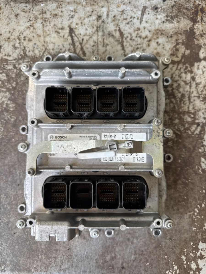 MAN ENGINE ECU 51.25834-7750 - Електричен систем за Камион: слика 2 MAN ENGINE ECU 51.25834-7750 - Електричен систем за Камион: слика 2