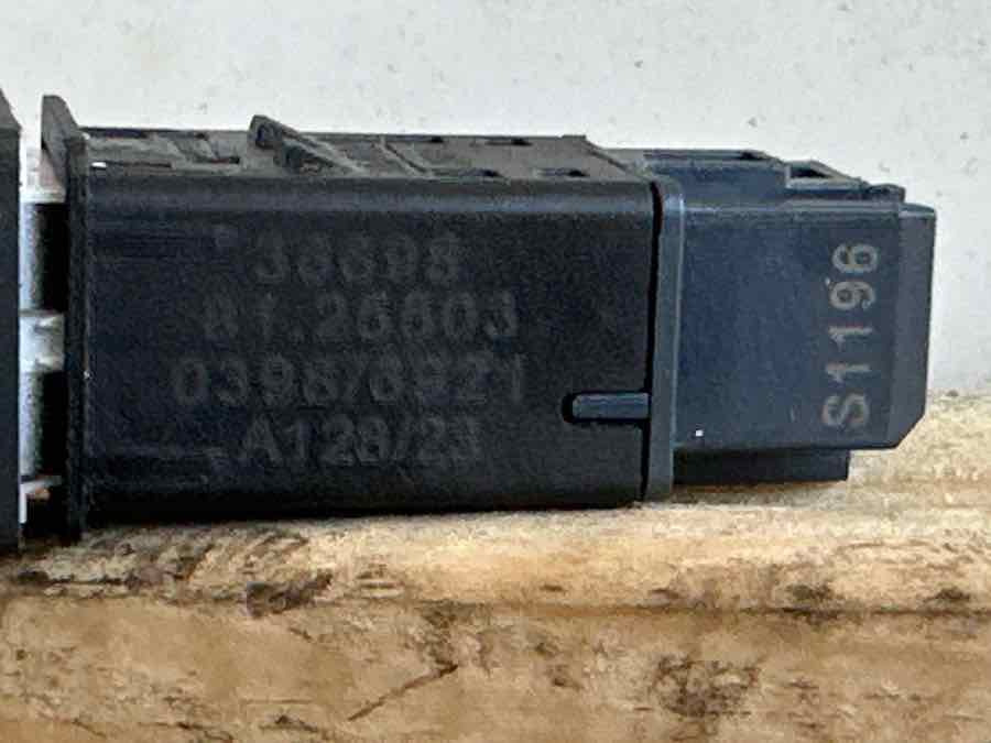 MAN SWITCH 81.25503-0398 - Електричен систем за Камион: слика 3 MAN SWITCH 81.25503-0398 - Електричен систем за Камион: слика 3
