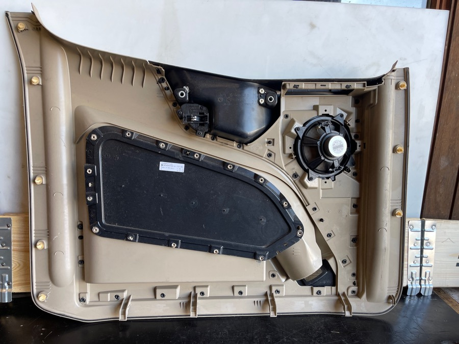 MERCEDES DOOR PANEL A9607271478 - Кабина и ентериер за Камион: слика 1 MERCEDES DOOR PANEL A9607271478 - Кабина и ентериер за Камион: слика 1