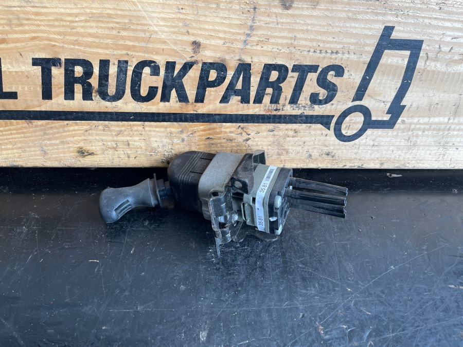 MERCEDES HAND BRAKE A0044303581 - Кабина и ентериер за Камион: слика 1 MERCEDES HAND BRAKE A0044303581 - Кабина и ентериер за Камион: слика 1