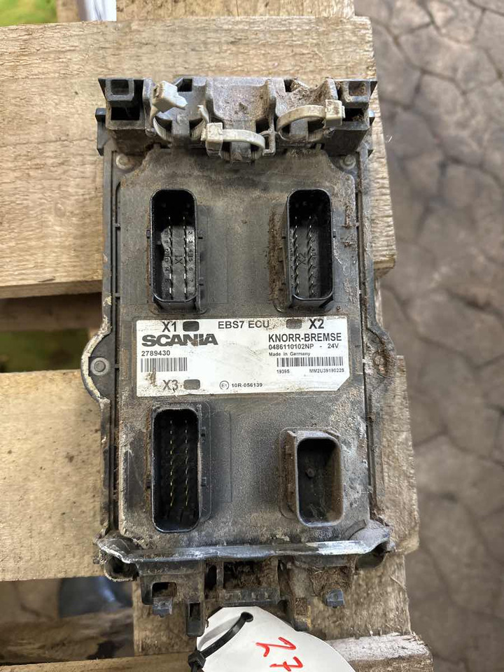 SCANIA ECU BMS 2789430 - Електричен систем за Камион: слика 1 SCANIA ECU BMS 2789430 - Електричен систем за Камион: слика 1