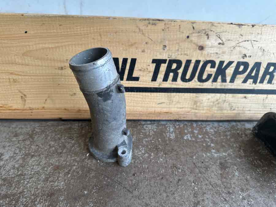 SCANIA FLANGE PIPE 1943692 - Систем за внесување на воздух за Камион: слика 2 SCANIA FLANGE PIPE 1943692 - Систем за внесување на воздух за Камион: слика 2
