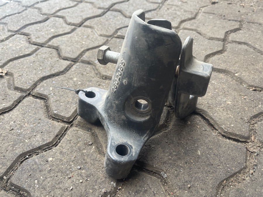 SCANIA MUDGUARD BRACKET 2602065 - Рамка/ Шасија за Камион: слика 1 SCANIA MUDGUARD BRACKET 2602065 - Рамка/ Шасија за Камион: слика 1