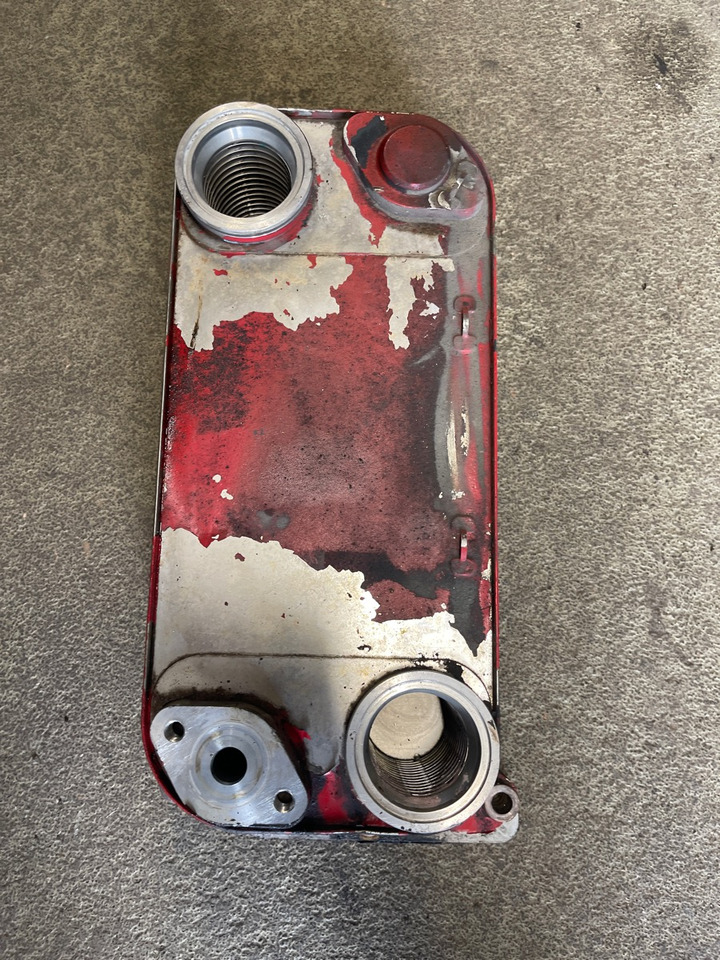SCANIA OIL COOLER 2155060 - Менувач и делови за Камион: слика 1 SCANIA OIL COOLER 2155060 - Менувач и делови за Камион: слика 1