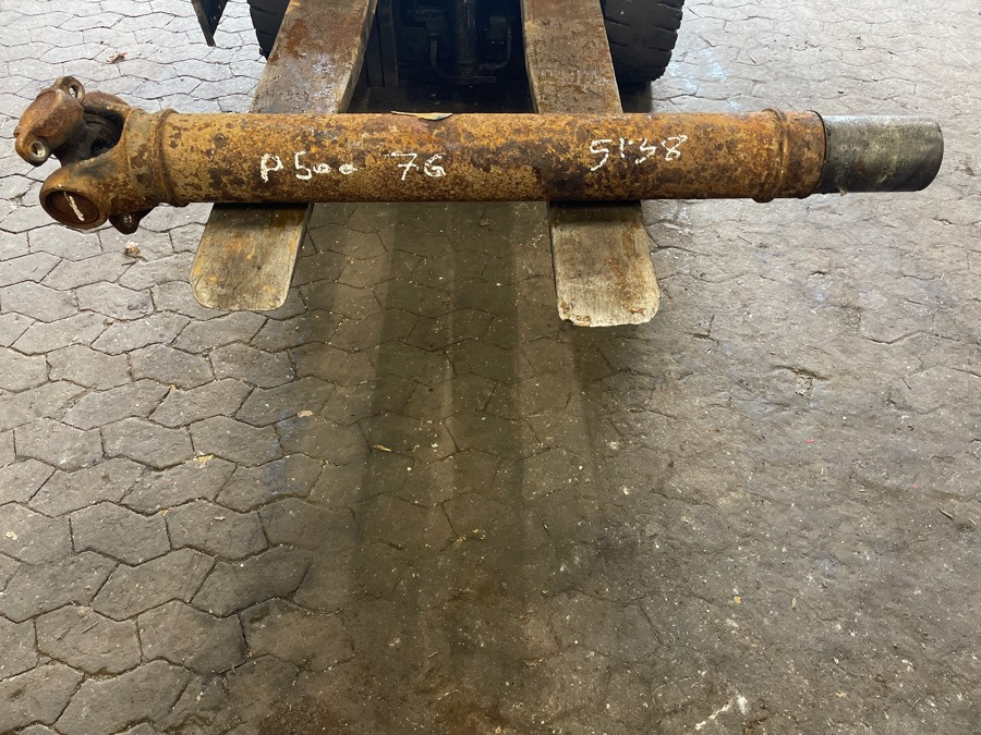 SCANIA PROPSHAFT P500 1758552 - Карданско вратило за Камион: слика 1 SCANIA PROPSHAFT P500 1758552 - Карданско вратило за Камион: слика 1