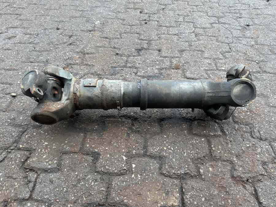 SCANIA PROPSHAFT P520 2032305 - Карданско вратило за Камион: слика 1 SCANIA PROPSHAFT P520 2032305 - Карданско вратило за Камион: слика 1