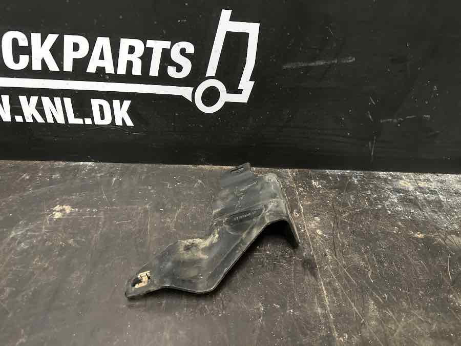 VOLVO BRACKET 23758306 - Рамка/ Шасија за Камион: слика 1 VOLVO BRACKET 23758306 - Рамка/ Шасија за Камион: слика 1