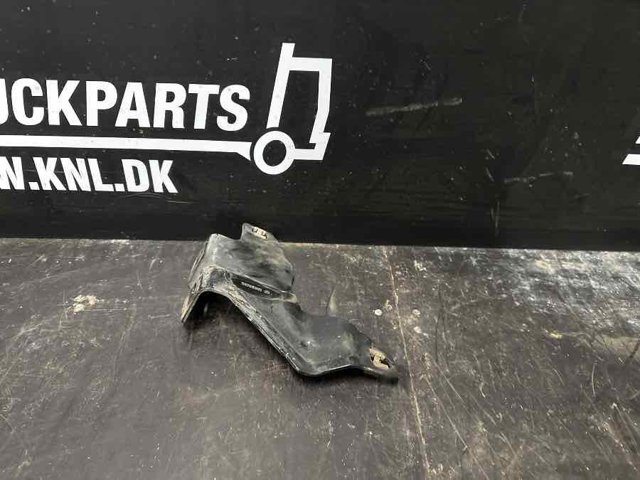 VOLVO BRACKET 23758307 - Рамка/ Шасија за Камион: слика 1 VOLVO BRACKET 23758307 - Рамка/ Шасија за Камион: слика 1