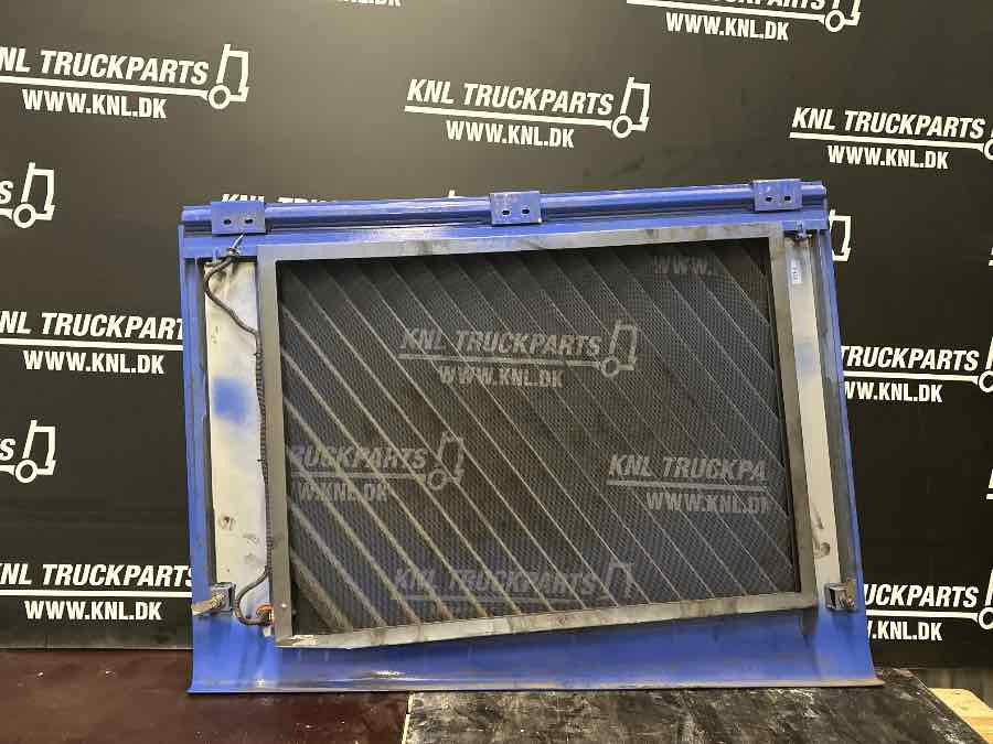 VOLVO BUS COOLER DOOR 21702777 - Каросерија и екстериер за Автобус: слика 2 VOLVO BUS COOLER DOOR 21702777 - Каросерија и екстериер за Автобус: слика 2