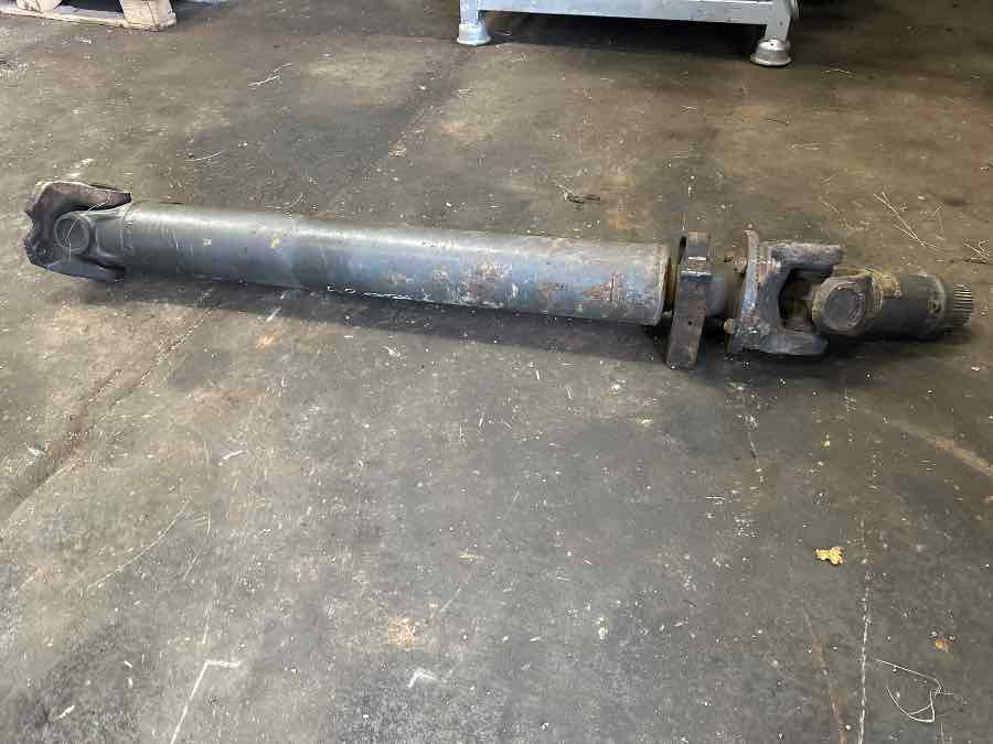 VOLVO BUS PROPSHAFT 21717021 - Карданско вратило за Камион: слика 1 VOLVO BUS PROPSHAFT 21717021 - Карданско вратило за Камион: слика 1
