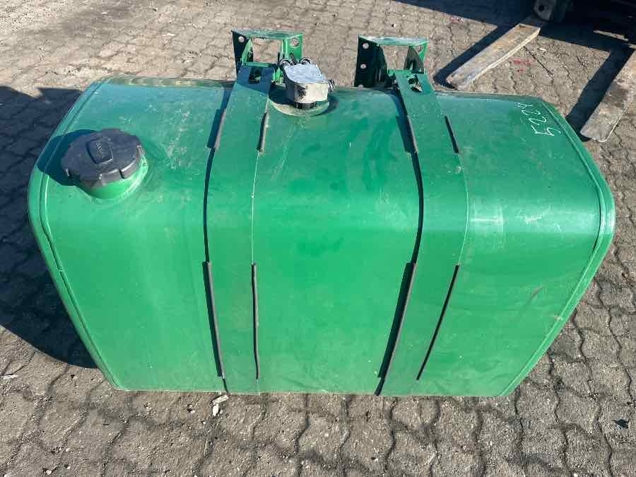 VOLVO DIESEL TANK 21516447 - Систем за гориво за Камион: слика 3 VOLVO DIESEL TANK 21516447 - Систем за гориво за Камион: слика 3