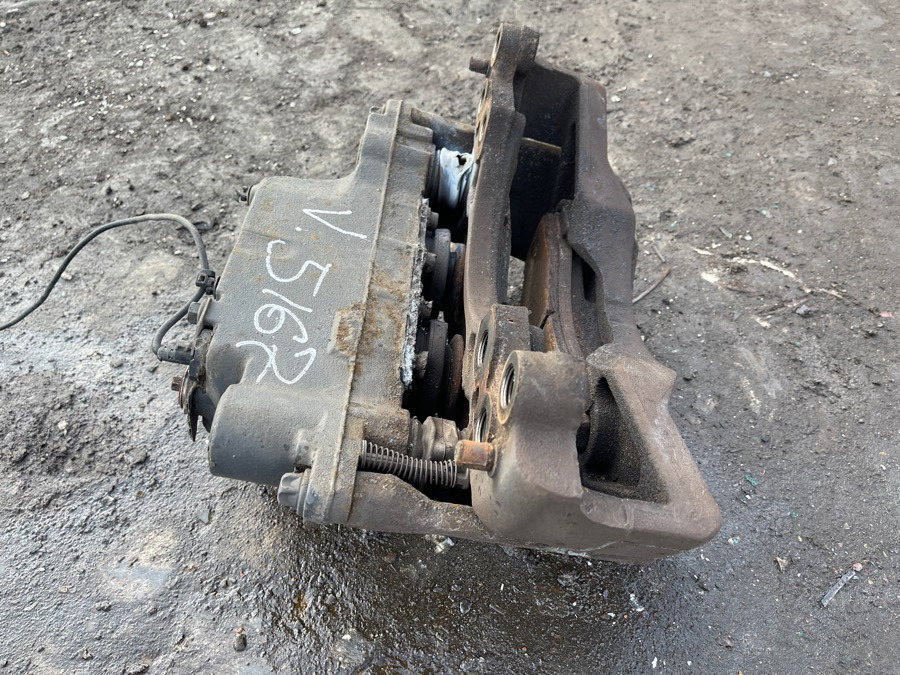 VOLVO FRONT AXLE CALIBER LH 20527330 - Предна оска за Камион: слика 1 VOLVO FRONT AXLE CALIBER LH 20527330 - Предна оска за Камион: слика 1