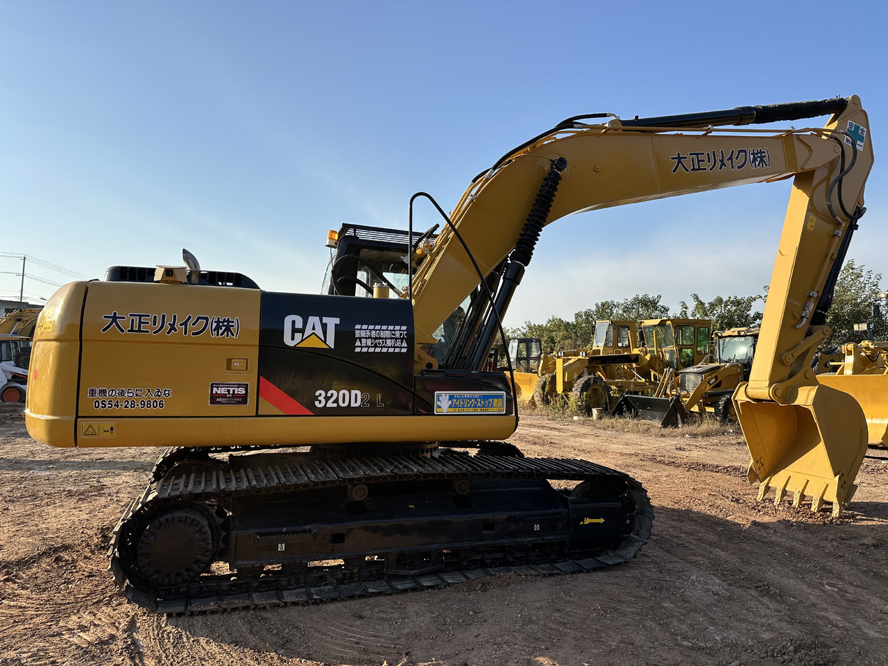 CAT 320D2L - Багер гасеничар: слика 1 CAT 320D2L - Багер гасеничар: слика 1