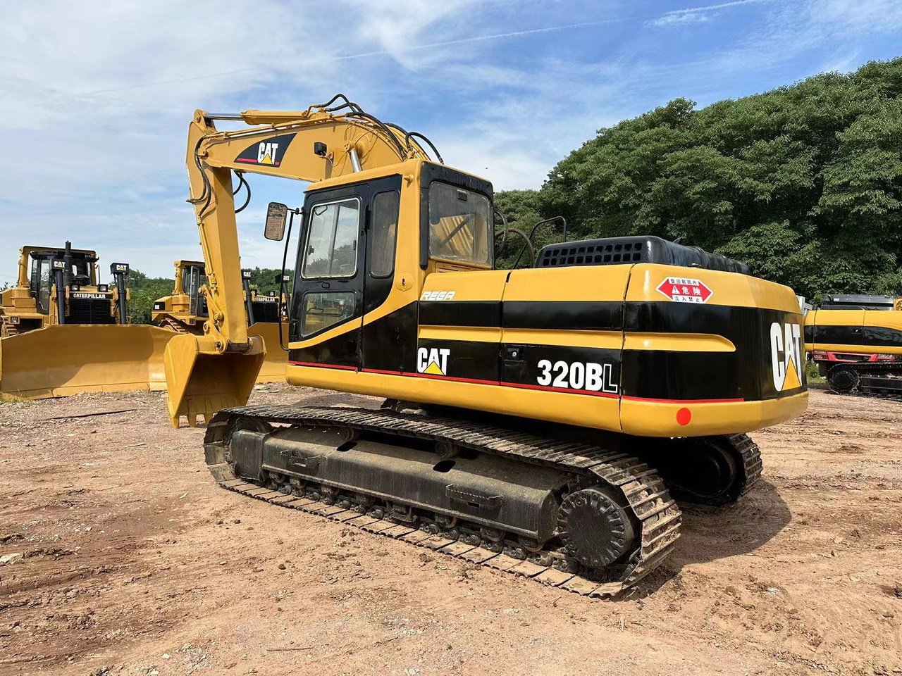CATERPILLAR 320BL - Багер гасеничар: слика 1 CATERPILLAR 320BL - Багер гасеничар: слика 1