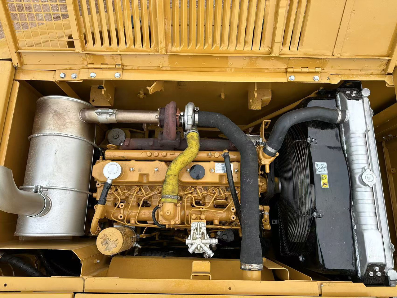 Багер гасеничар CATERPILLAR 320C: слика 10